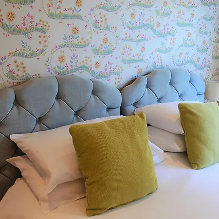 Guest house Holmlea