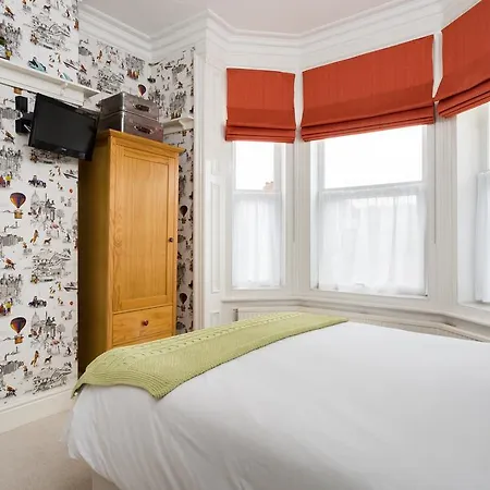Guest house Holmlea